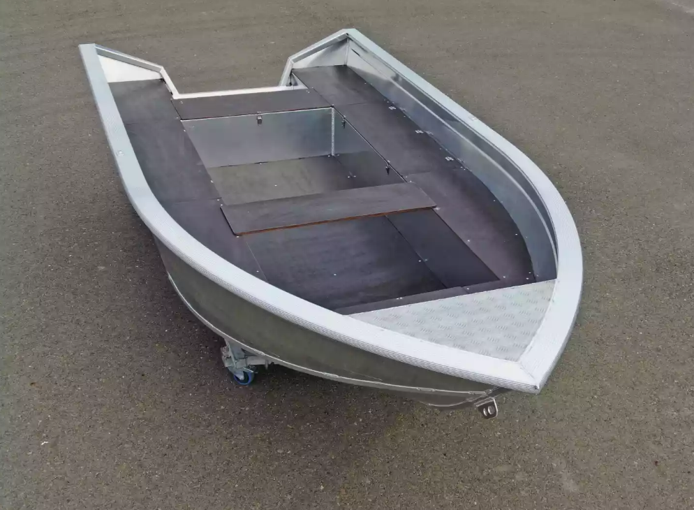 Алюминиевая лодка  Неман-420 в Пензе