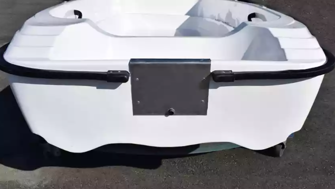 Стеклопластиковая лодка Пингвин (тримаран) в Пензе