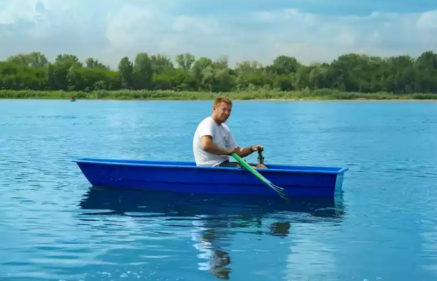 Стеклопластиковая лодка Малютка в Пензе