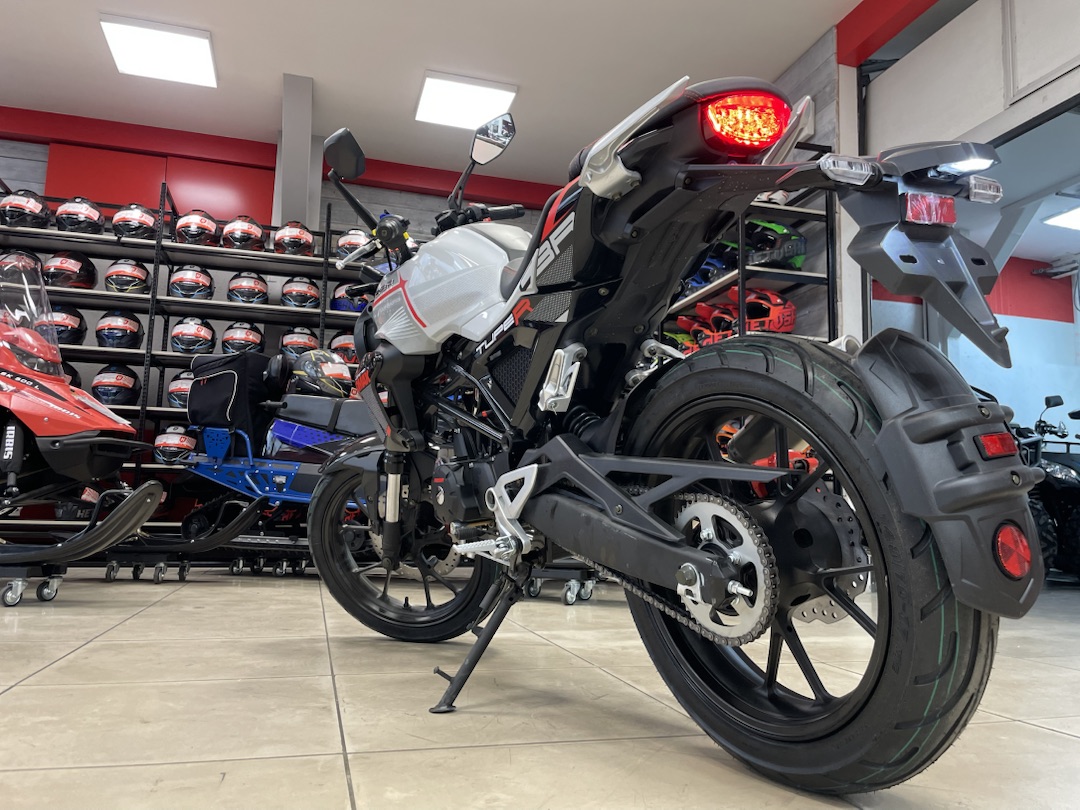 Мопед PROMAX CB150R (49) в Пензе