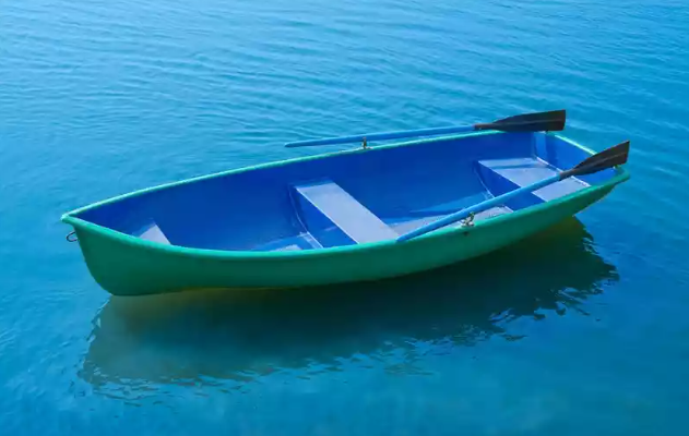 Стеклопластиковая лодка Дельфин в Пензе