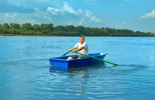 Стеклопластиковая лодка Малютка в Пензе