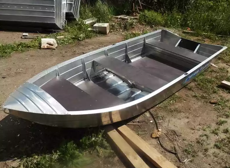 Алюминиевая лодка Вятка-Профи 37 в Пензе