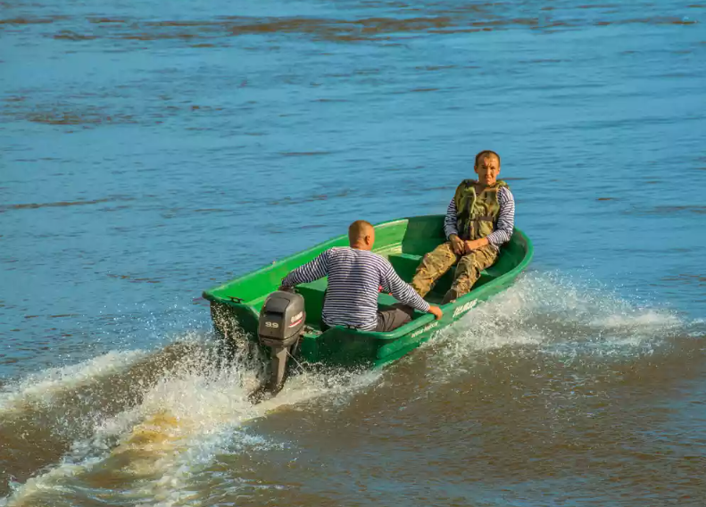 Стеклопластиковая лодка Neman-340 (тримаран) в Пензе