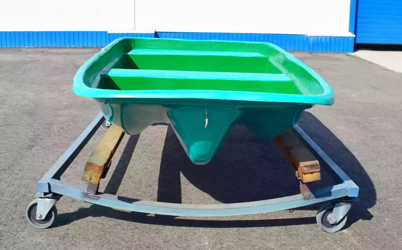 Стеклопластиковая лодка Старт (тримаран) в Пензе