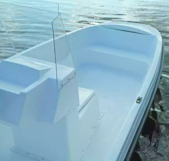 Стеклопластиковая лодка Пингвин с консолью (тримаран) в Пензе