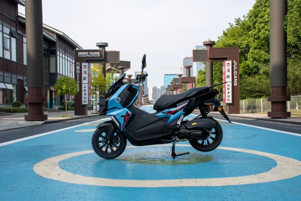 Скутер PROMAX BMW C250X в Пензе
