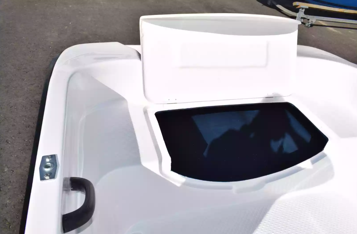 Стеклопластиковая лодка Пингвин (тримаран) в Пензе