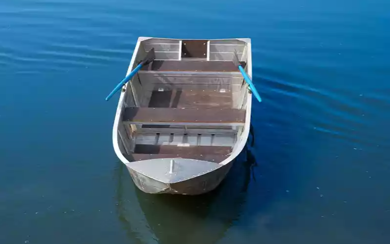 Алюминиевая лодка Вятка-Профи 37 в Пензе