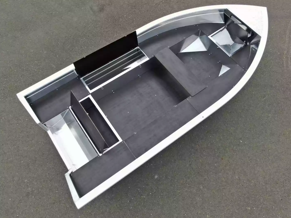 Алюминиевая лодка  Неман-420 в Пензе