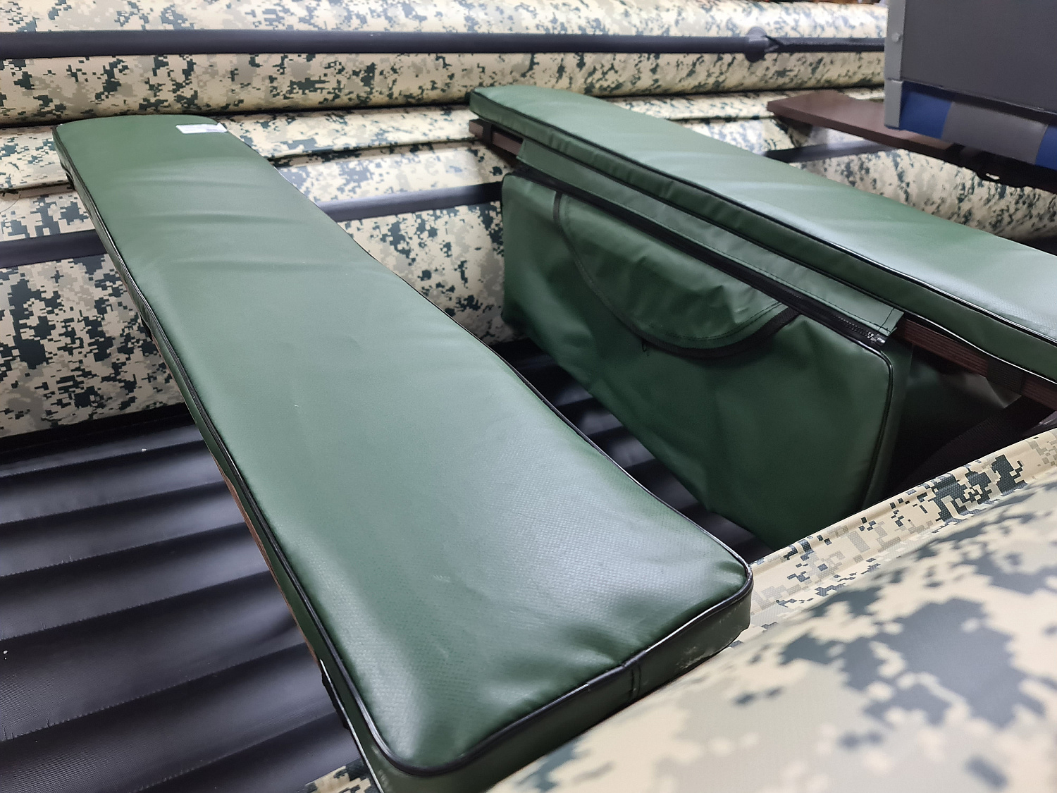КОМПЛЕКТ МЯГКИХ НАКЛАДОК С СУМКОЙ ДЛЯ ЛОДОК 80Х20 ЗЕЛЕНЫЙ в Пензе