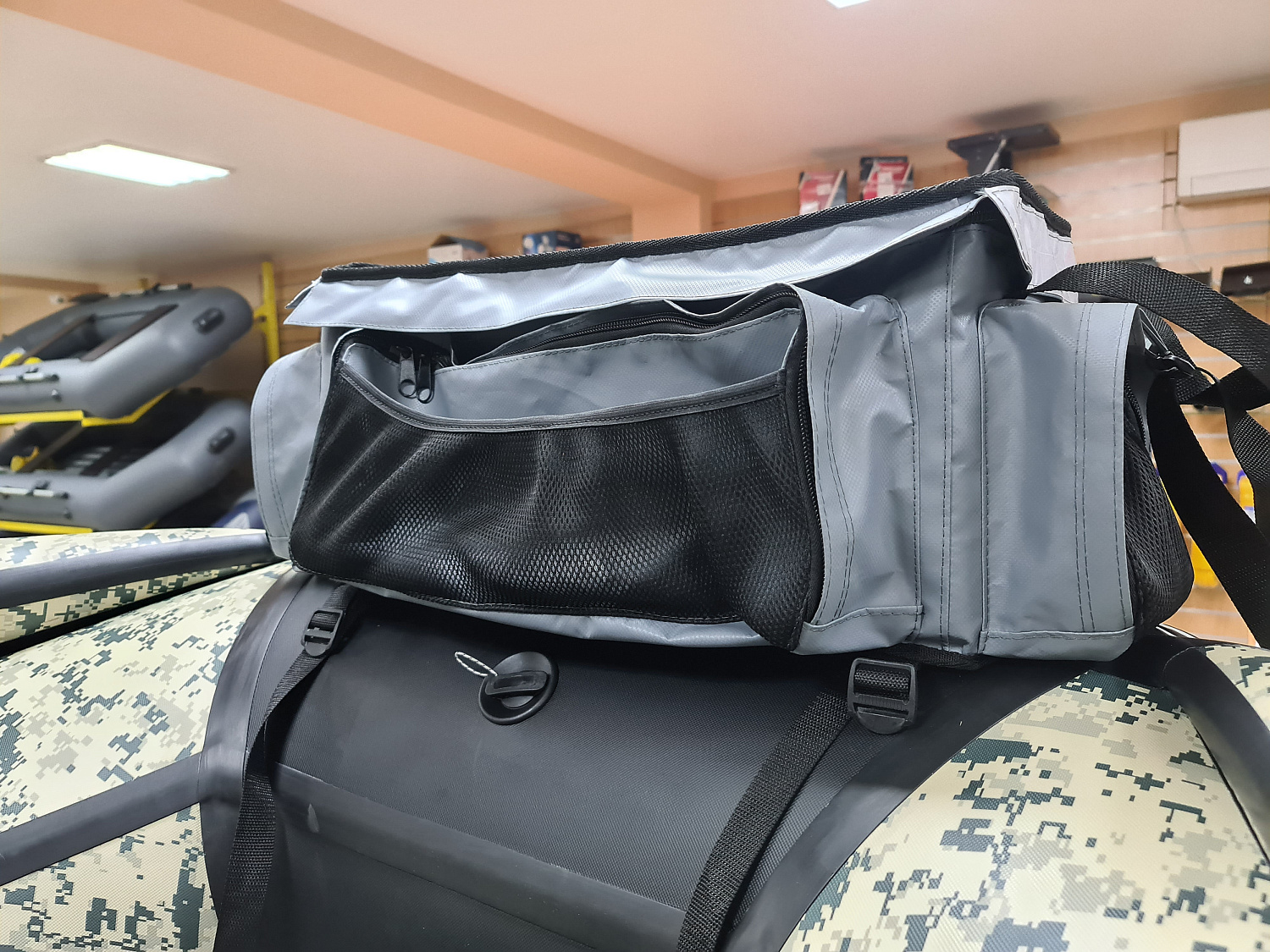 СУМКА ЛЮКС НА БАЛЛОН ДЛЯ ЛОДОК ПВХ 50Х25Х25 СМ в Пензе